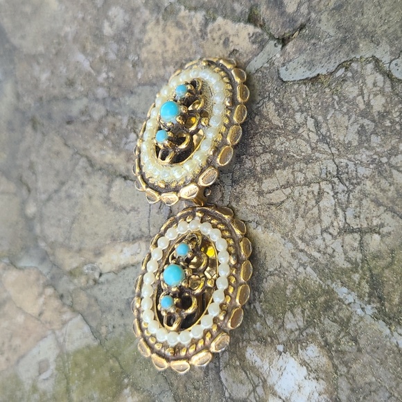 ART Arthur Pepper Vintage Clip On Earrings - Picture 10 of 12